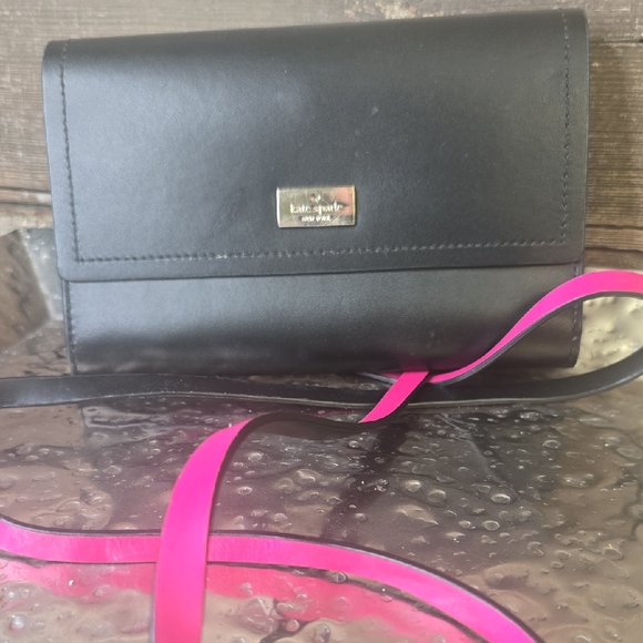 kate spade Handbags - 🌸 Kate Spade Arbour Hill Winni Crossbody Trifold